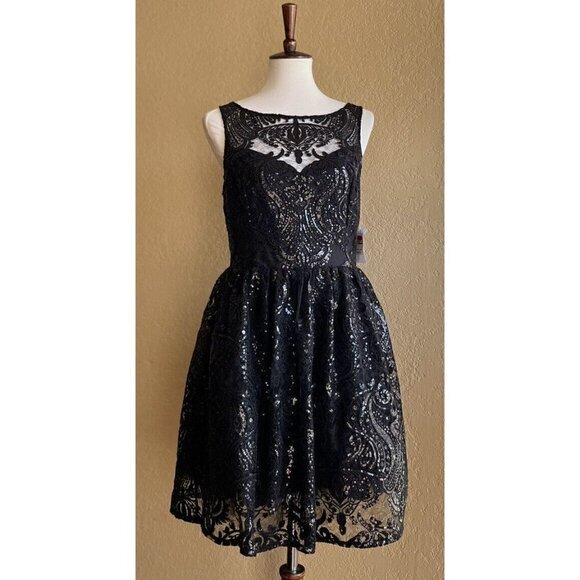 BB Dakota Women’s Tate Sequin Lace Fit And Flare Sleeveless Dress Black Size 8 - Picture 2 of 12